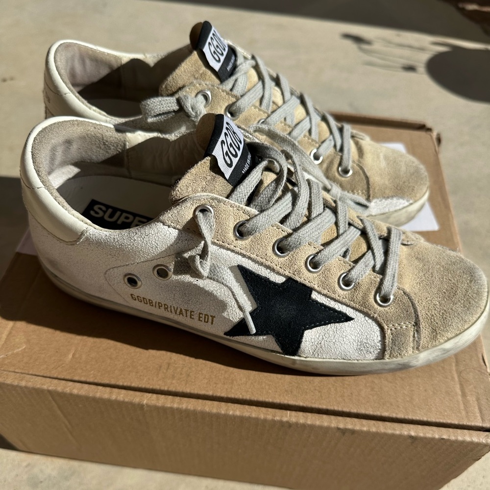 Golden Goose Superstars